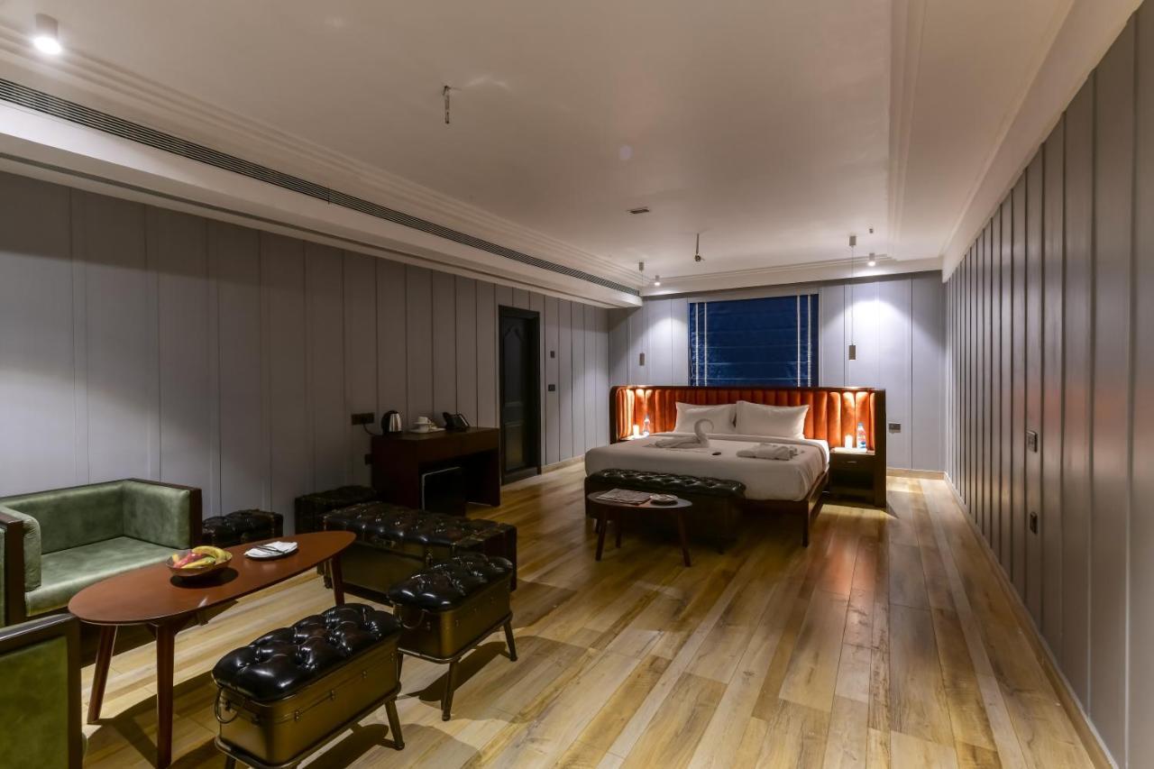 Rāipur The Downton Hotel מראה חיצוני תמונה